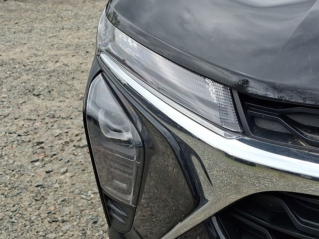2025 Chevrolet Trax LS - Photo 35