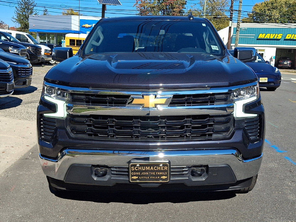 2024 Chevrolet Silverado 1500 LT - Photo 2