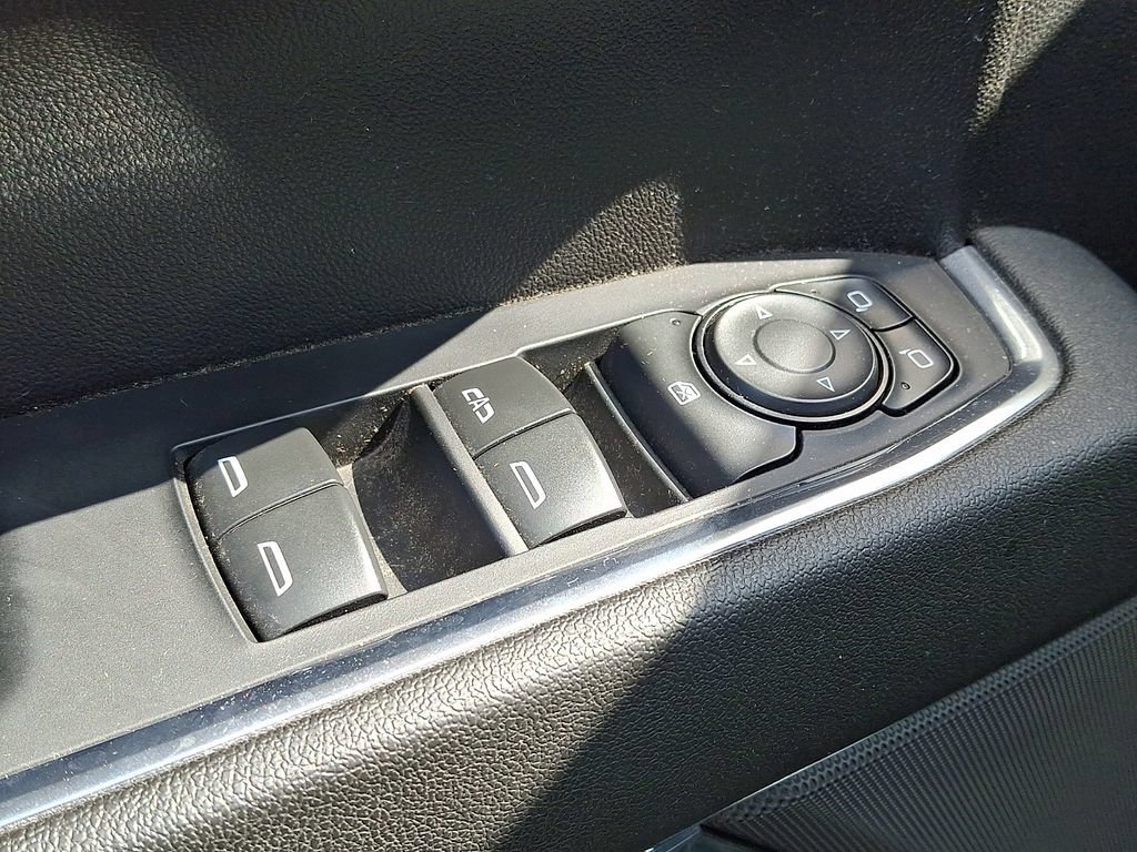 2023 Chevrolet Silverado 1500 LT - Photo 25