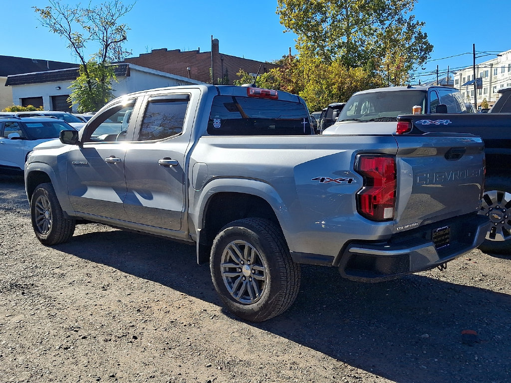 2024 Chevrolet Colorado LT - Photo 6