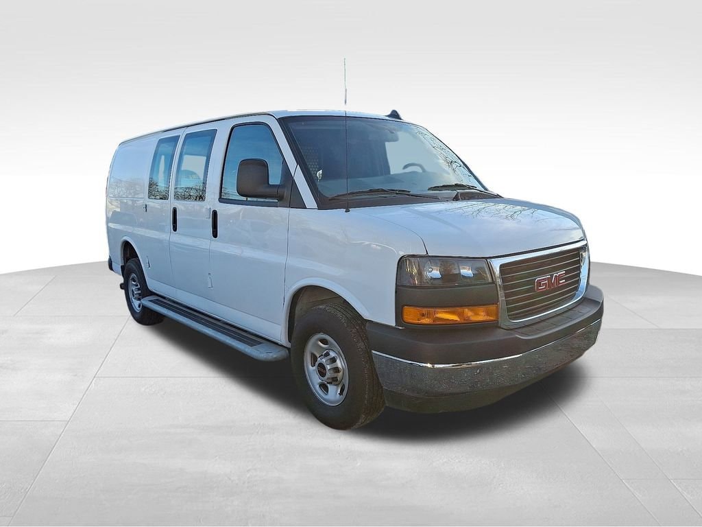 2024 GMC Savana Cargo Work Van's photo