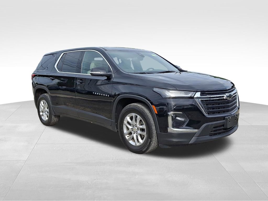 2023 Chevrolet Traverse AWD LS's photo