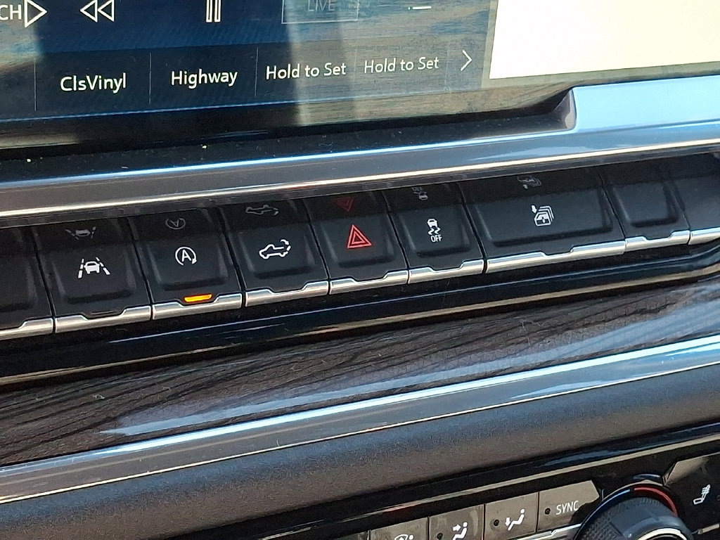 2024 Chevrolet Silverado 1500 LT - Photo 24