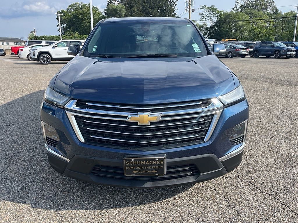 2023 Chevrolet Traverse Cloth 1LT photo 2