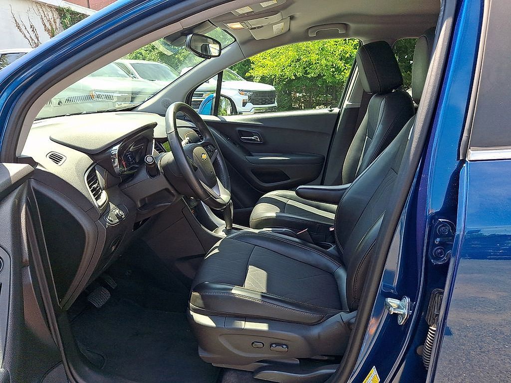 2020 Chevrolet Trax LT - Photo 11