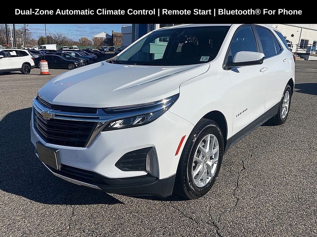 2023 Chevrolet Equinox LT photo 3