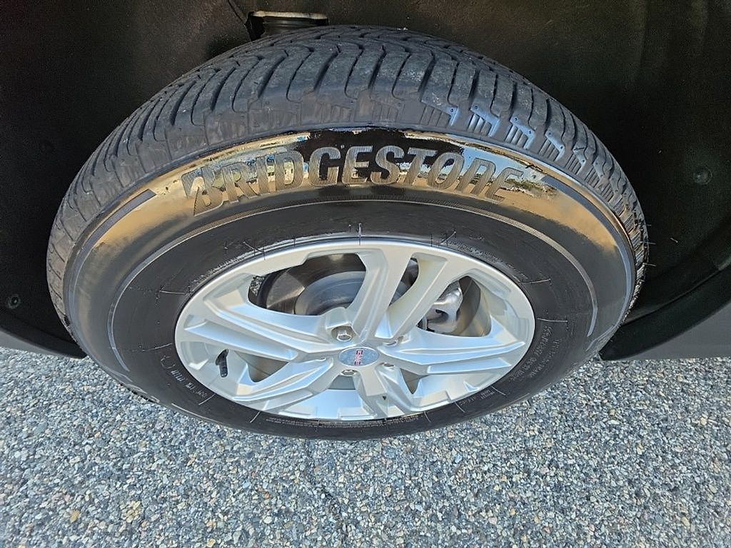 2023 GMC Terrain SLE - Photo 37