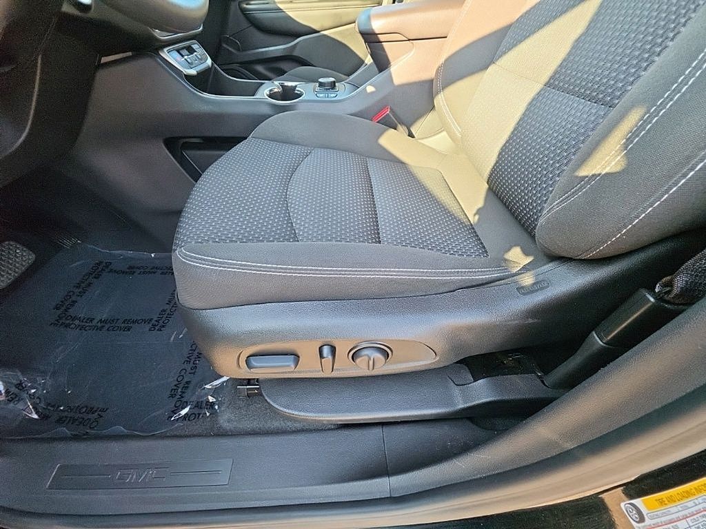 2023 GMC Terrain SLE - Photo 22