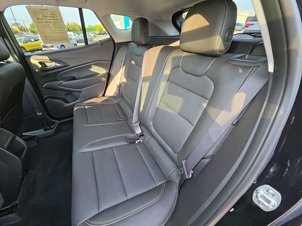 2025 Chevrolet Trax Activ - Photo 22