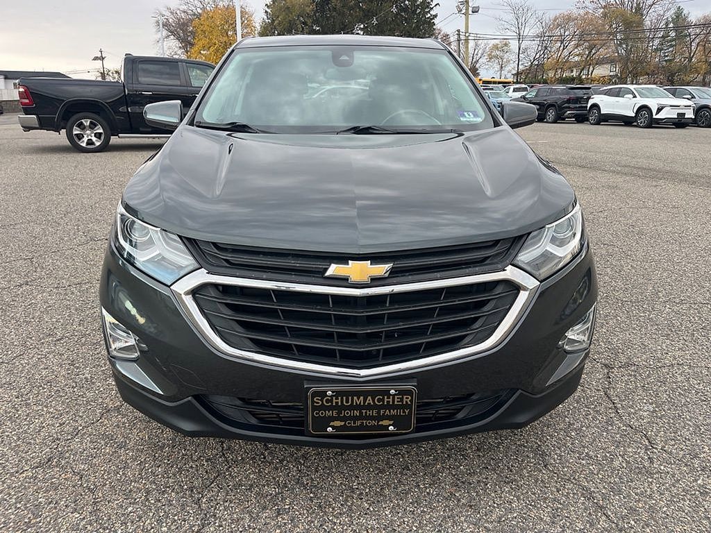 2019 Chevrolet Equinox LT photo 2