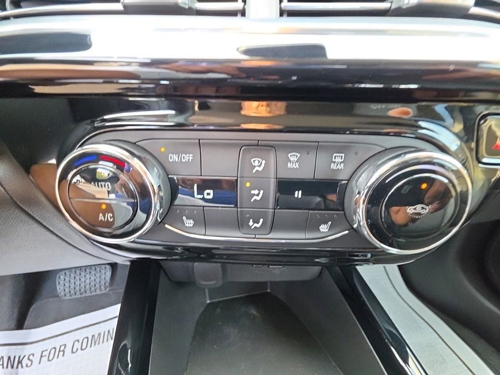 2025 Chevrolet Trax Activ - Photo 17