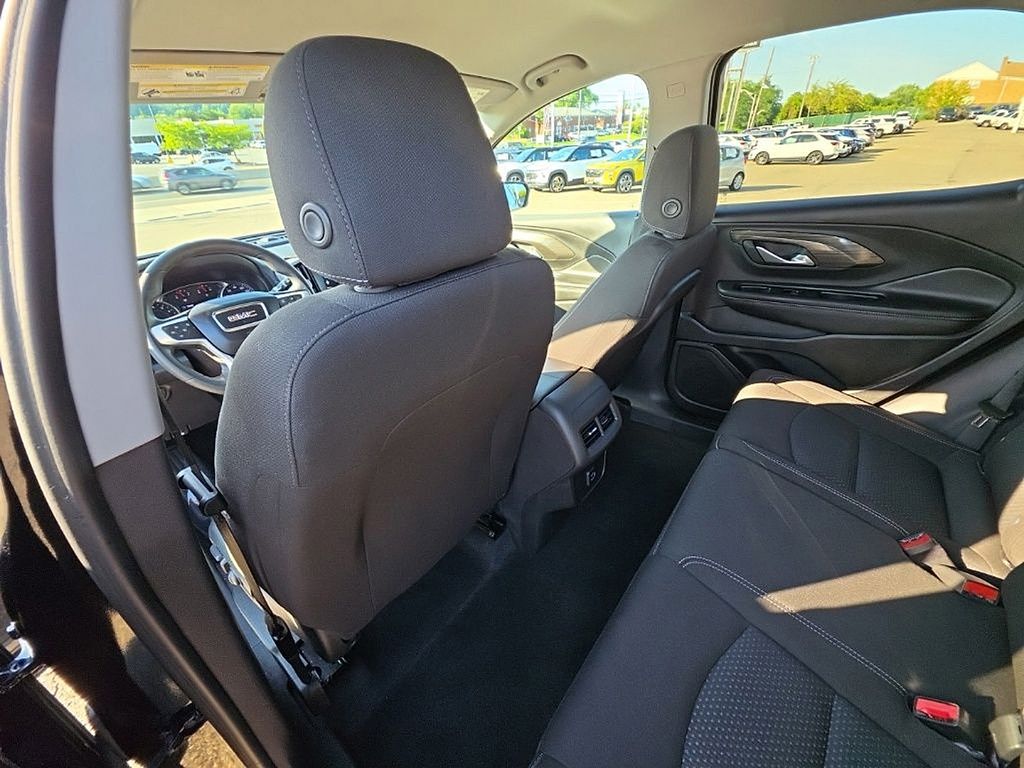 2023 GMC Terrain SLE - Photo 23