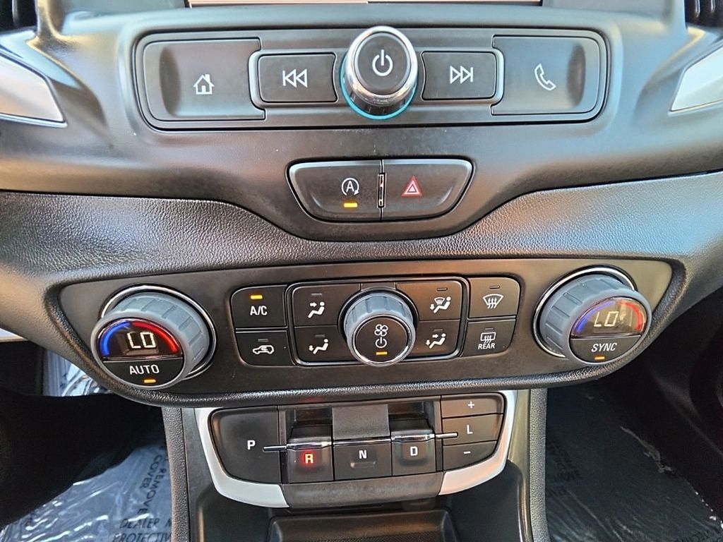 2023 GMC Terrain SLE - Photo 18