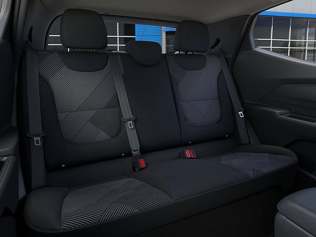 2027 Chevrolet Bolt LT - Photo 17