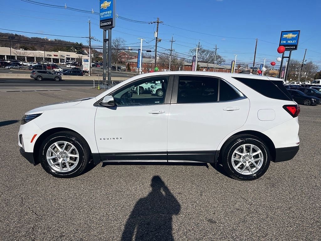 2023 Chevrolet Equinox LT photo 4