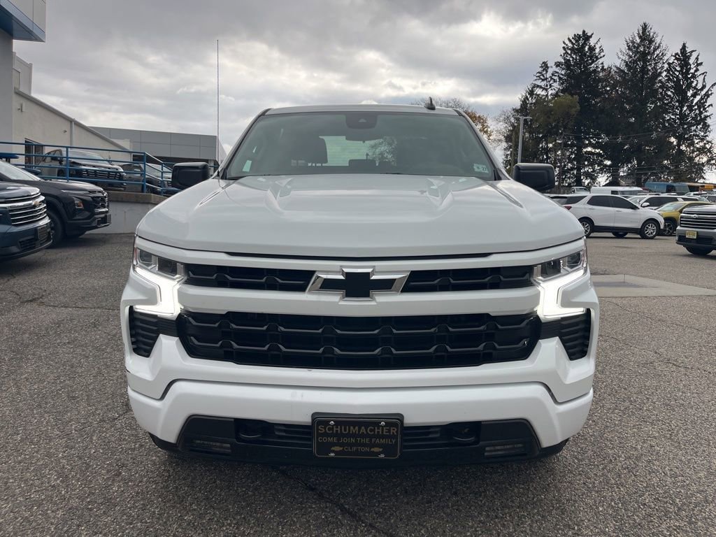 2022 Chevrolet Silverado 1500 RST photo 2