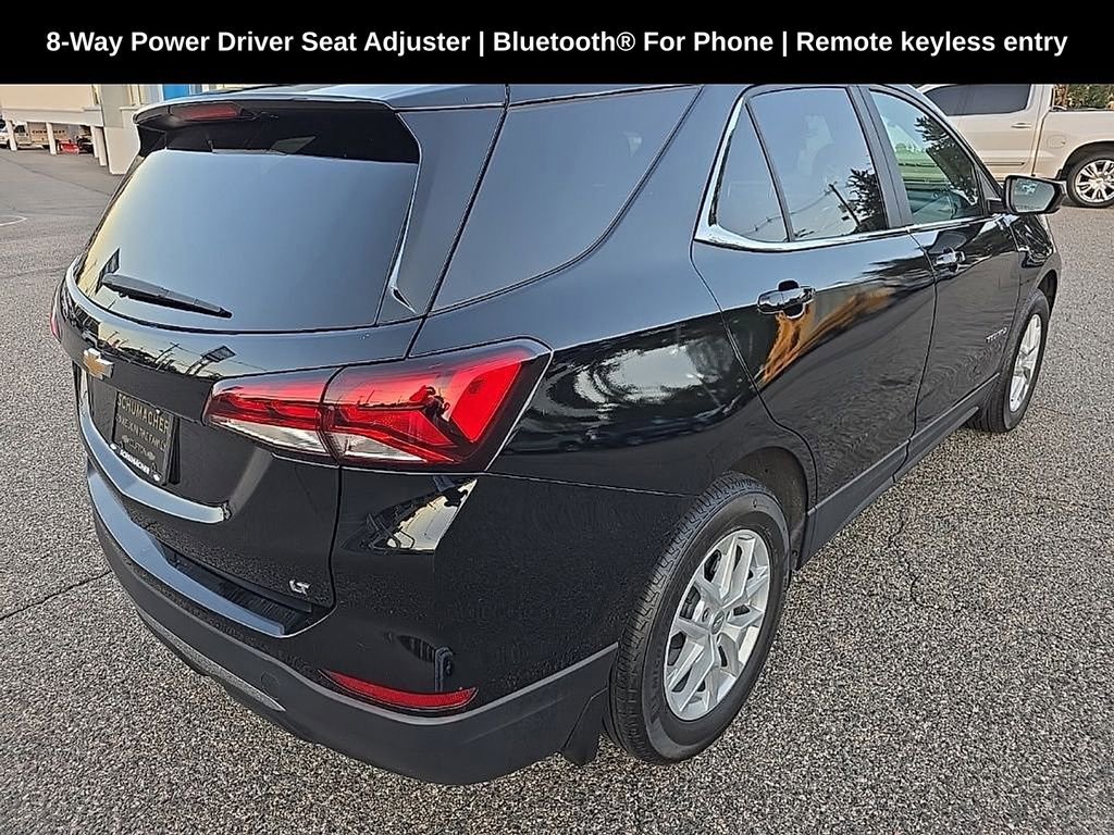 2022 Chevrolet Equinox LT photo 3