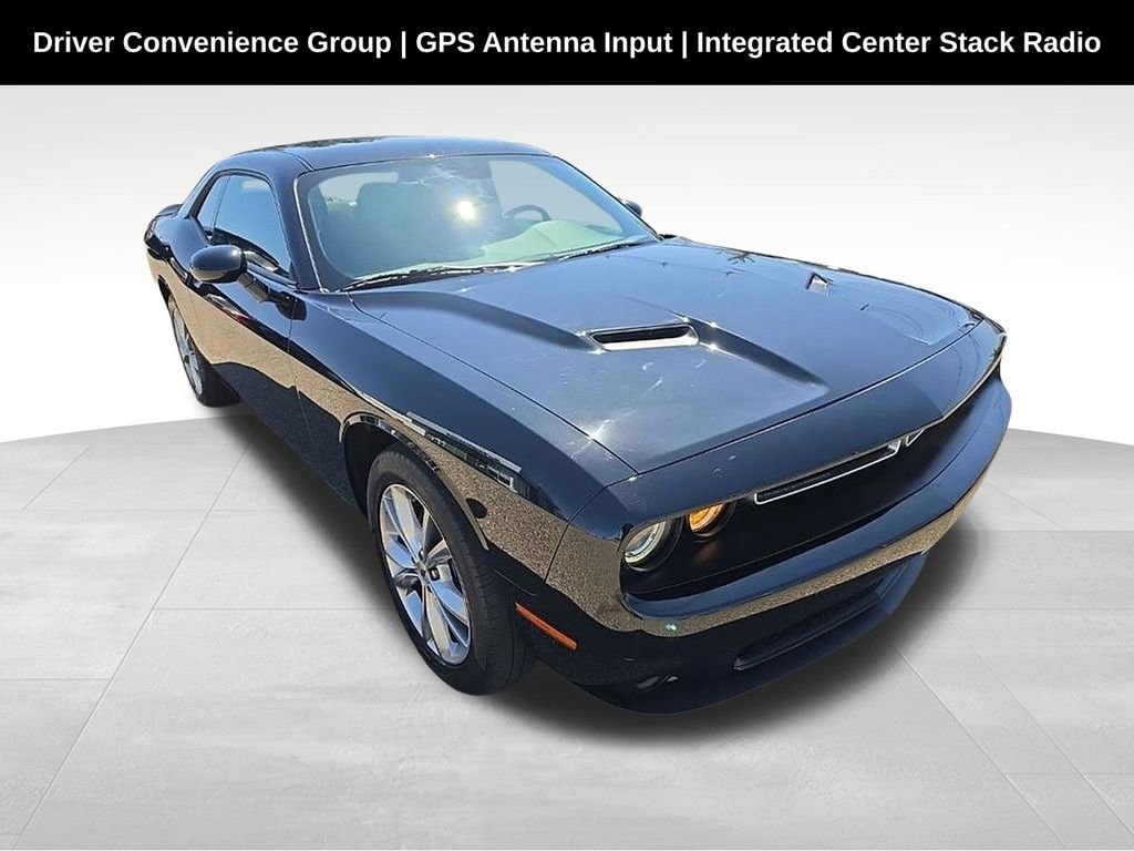 2022 Dodge Challenger SXT Auto AWD's photo