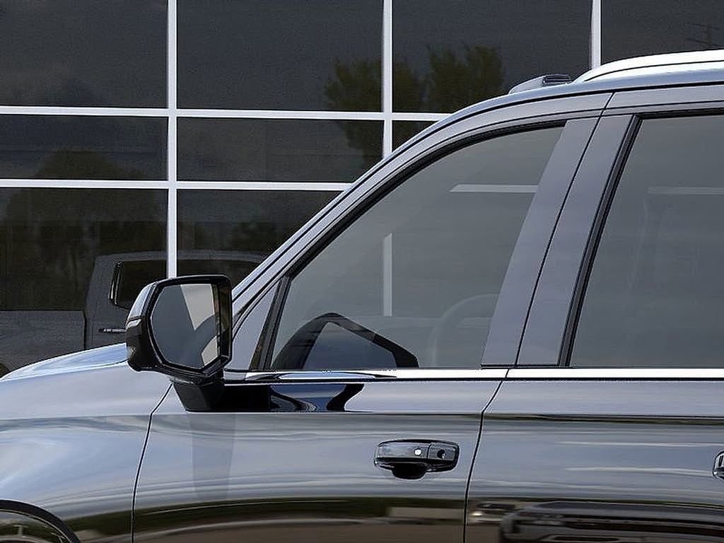 2026 Chevrolet Suburban LT - Photo 12