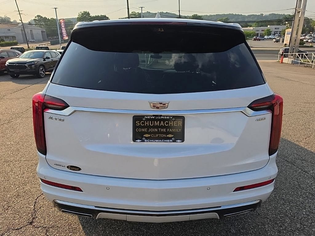 Used 2024 CADILLAC XT6 Premium Luxury SUV