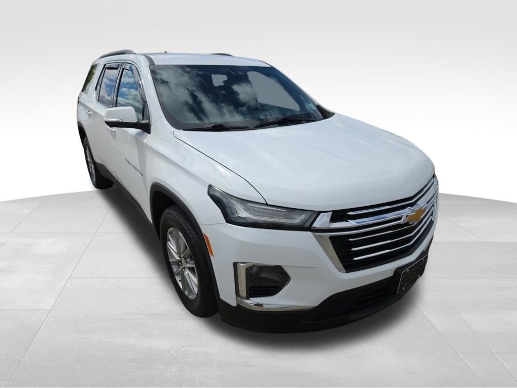 Used 2023 Chevrolet Traverse LT Cloth SUV