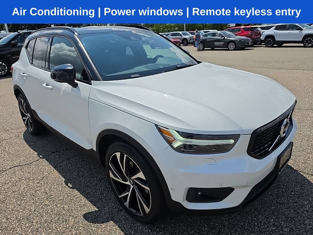 Used 2019 Volvo XC40 R-Design with VIN YV4162UM6K2131692 for sale in Clifton, NJ