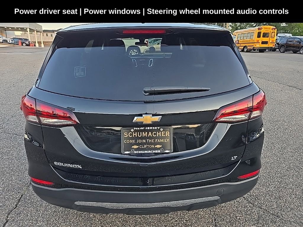 2022 Chevrolet Equinox LT photo 4