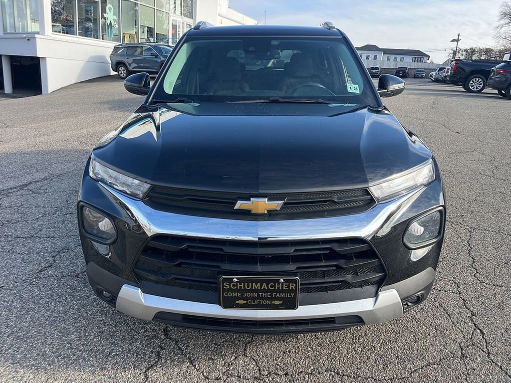 2023 Chevrolet Trailblazer LT photo 2