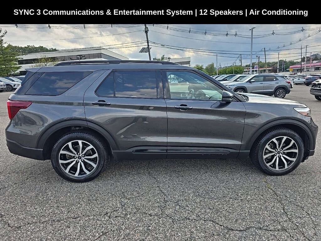 2020 Ford Explorer ST photo 2