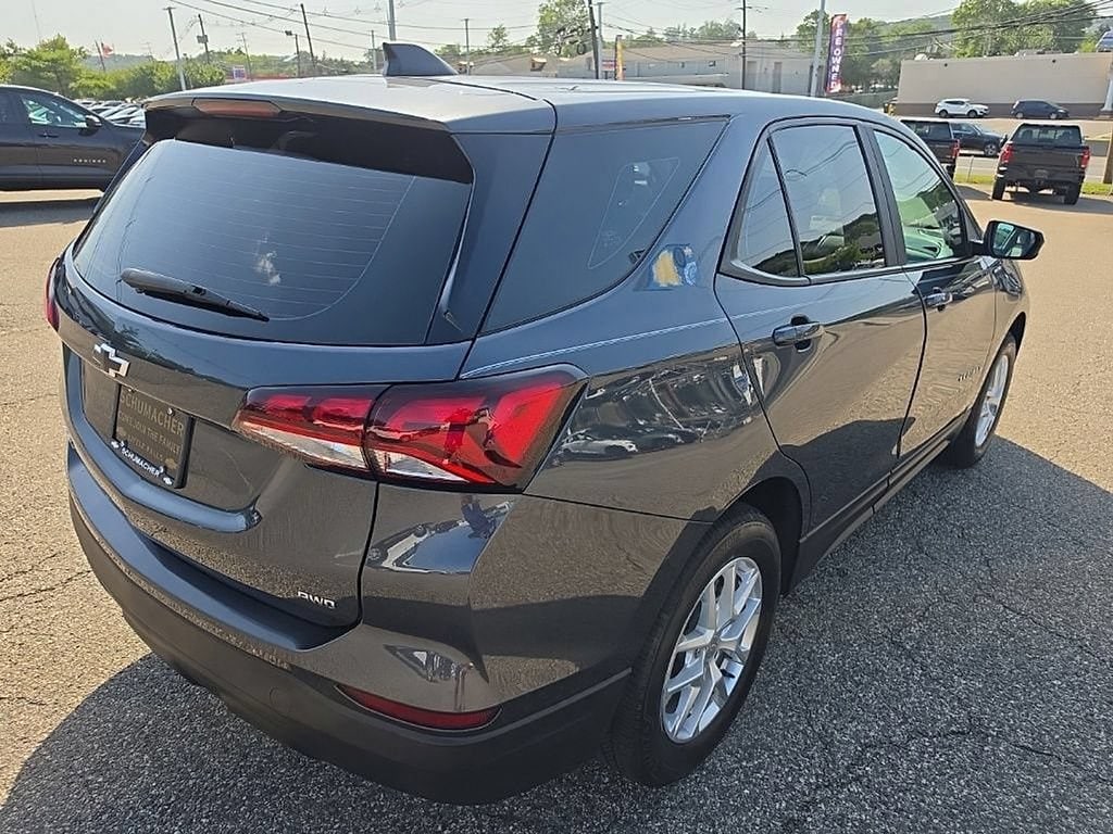 Used 2022 Chevrolet Equinox LS SUV