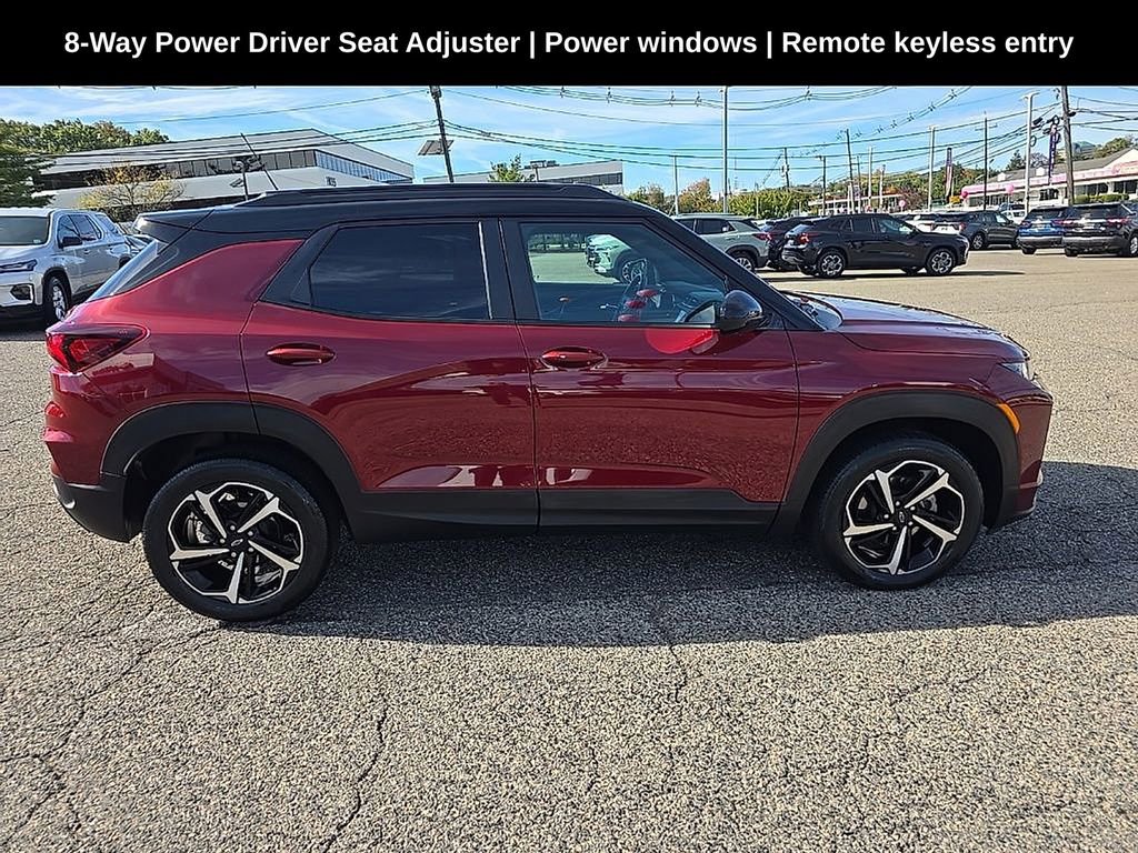 2023 Chevrolet Trailblazer RS photo 2