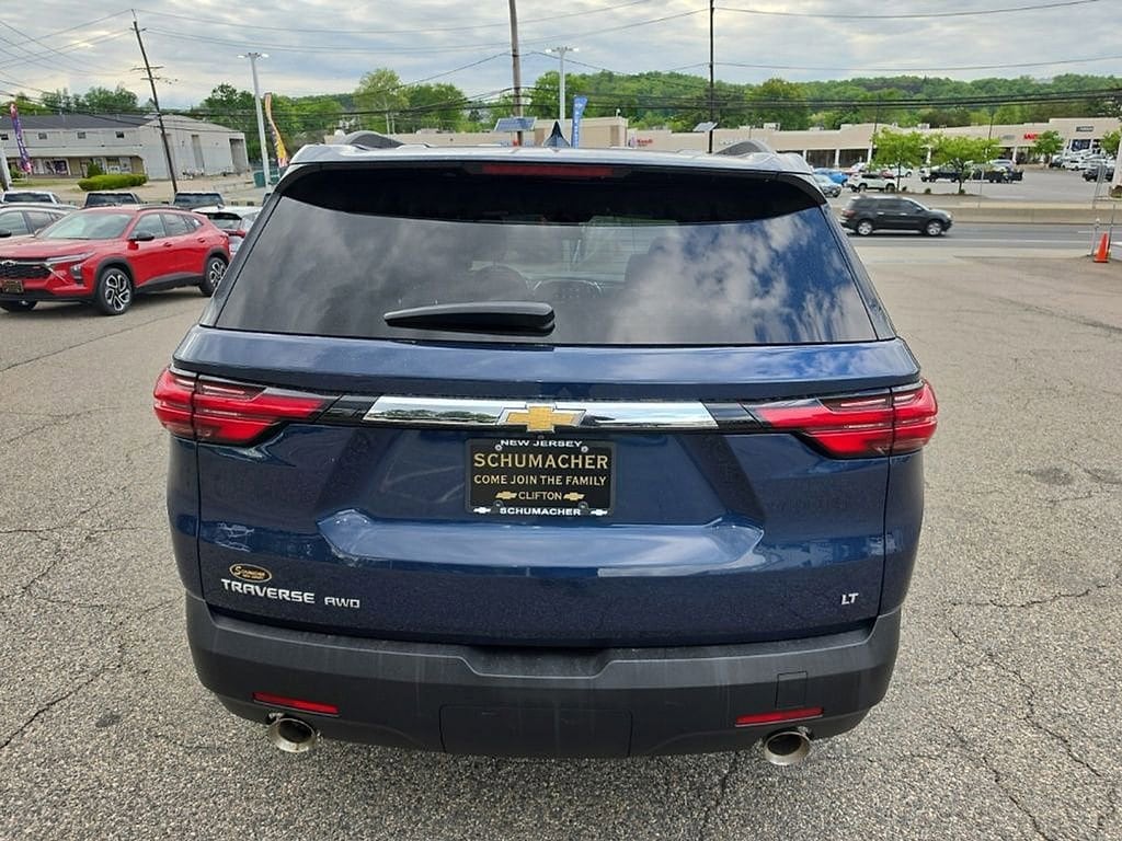 Used 2023 Chevrolet Traverse LT Leather SUV
