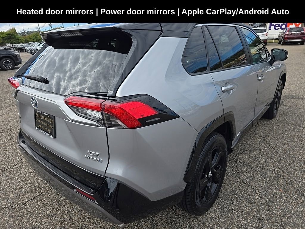 2021 Toyota RAV4 Hybrid XSE photo 4