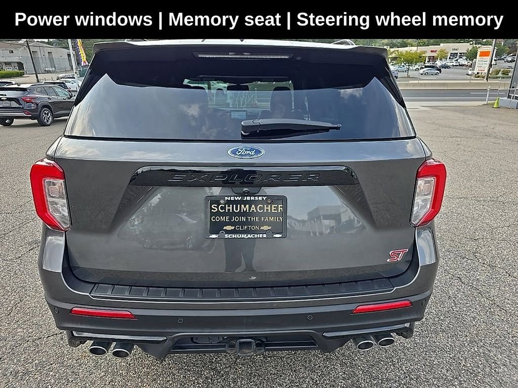 2020 Ford Explorer ST photo 3