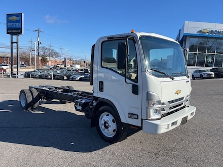 2024 Chevrolet Low Cab Forward 4500 Medium ASH Gray Truck