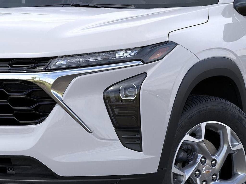 2026 Chevrolet Trax LS - Photo 10