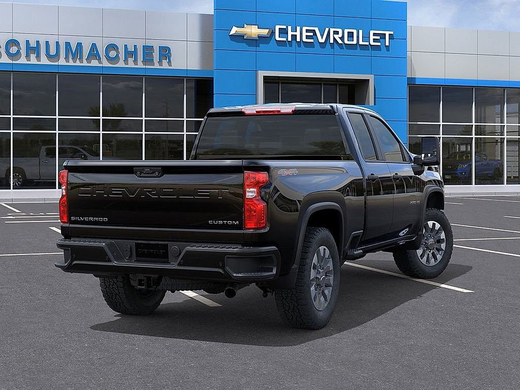2025 Chevrolet Silverado 2500HD Custom photo 4