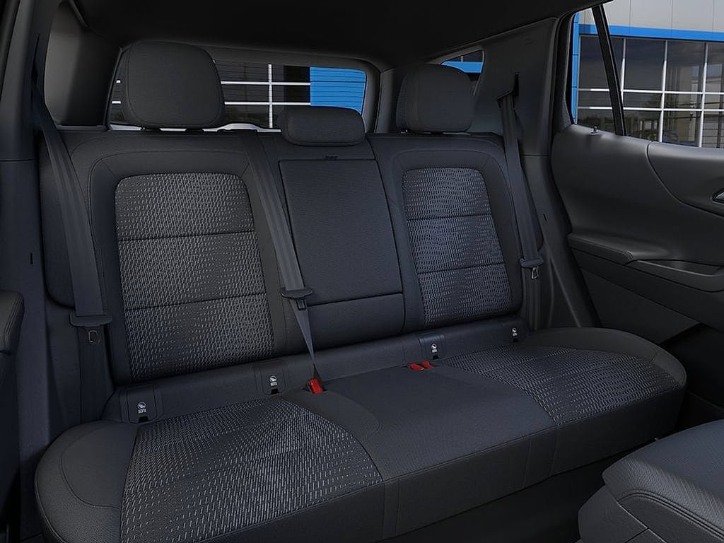 2027 Chevrolet Equinox LT - Photo 17