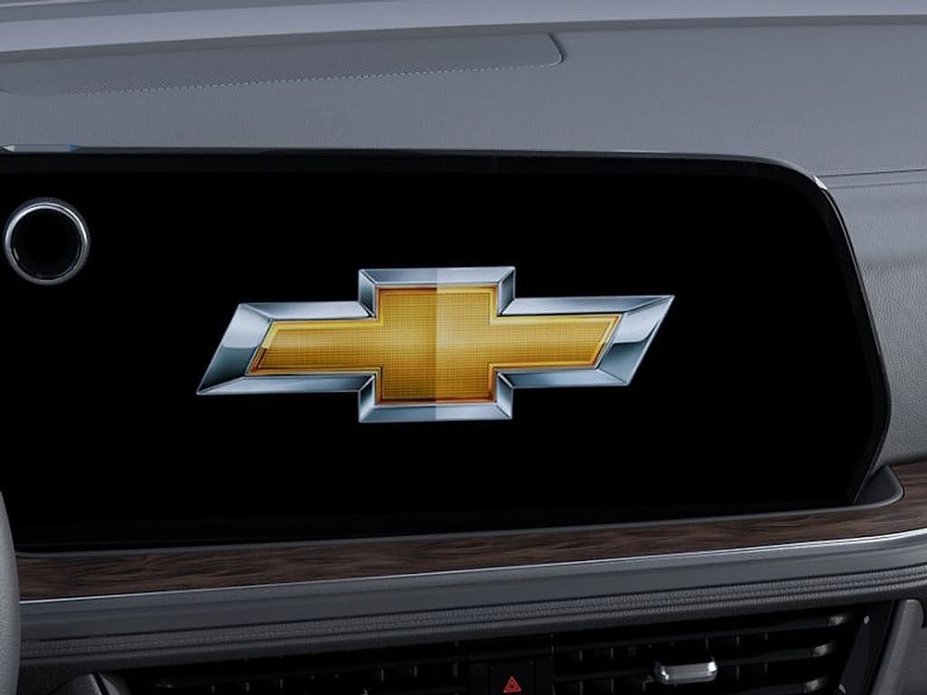 2026 Chevrolet Suburban LT - Photo 20