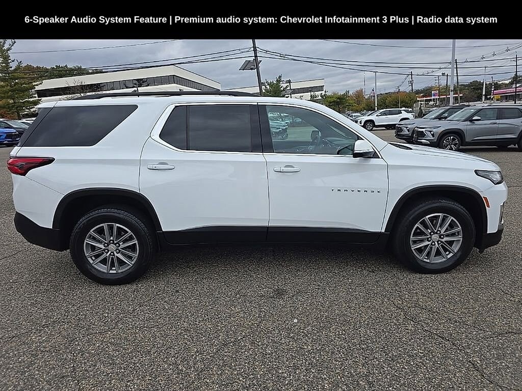 2023 Chevrolet Traverse Leather photo 2