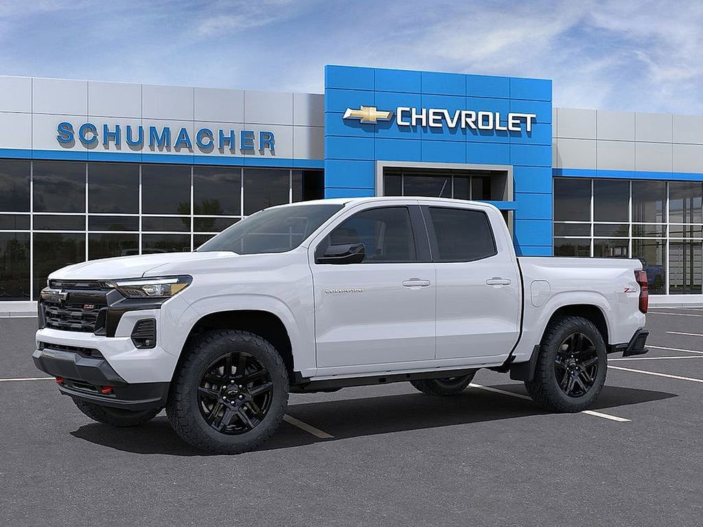 2025 Chevrolet Colorado Z71 photo 2