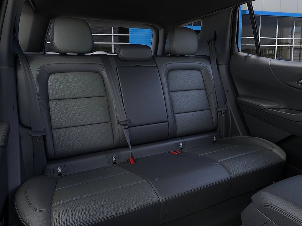 2027 Chevrolet Equinox LT - Photo 17