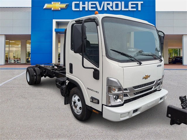 2025 Chevrolet Low Cab Forward Base's photo