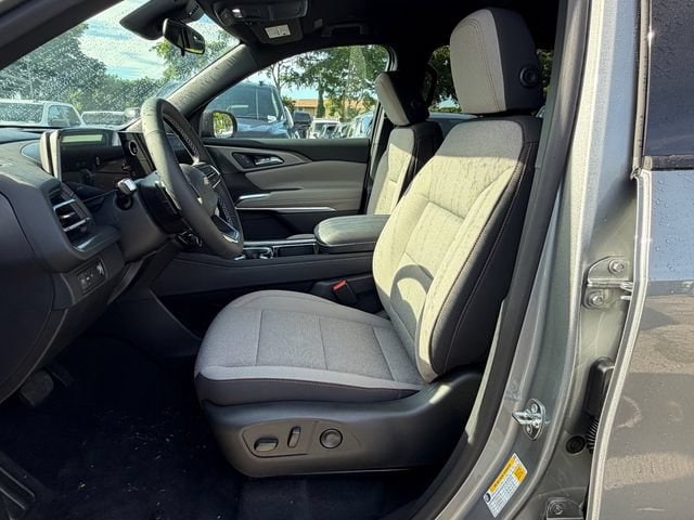2027 Chevrolet Traverse LT - Photo 11