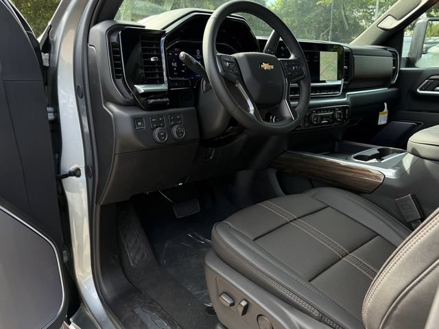 2026 Chevrolet Silverado 2500 HD High Country - Photo 13