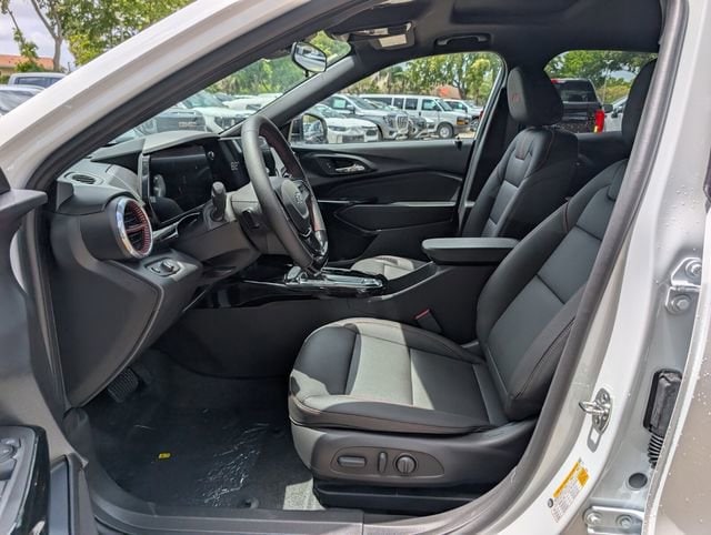 2026 Chevrolet Trax RS - Photo 9