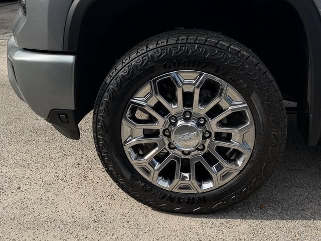 2026 Chevrolet Silverado 2500 HD High Country - Photo 11