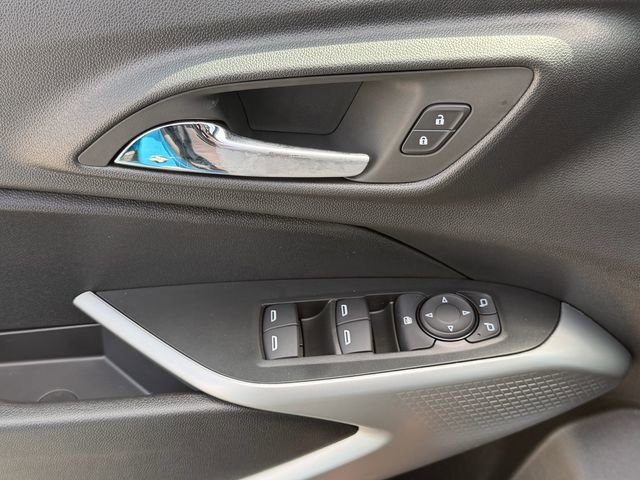 2026 Chevrolet Trax RS - Photo 19