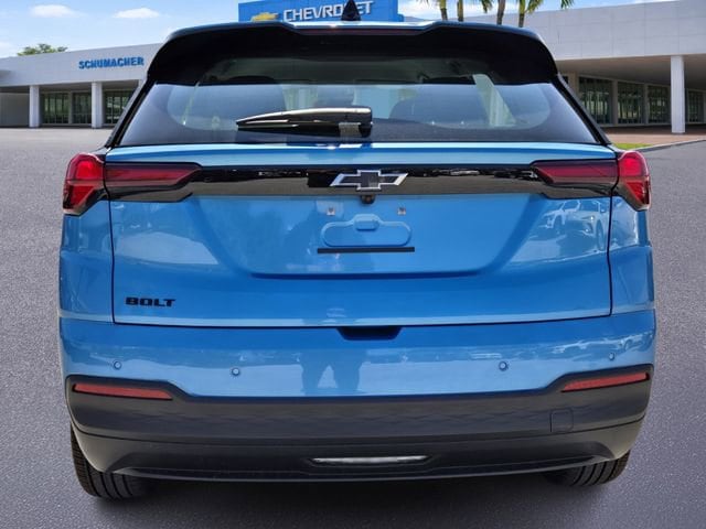 2027 Chevrolet Bolt LT - Photo 6