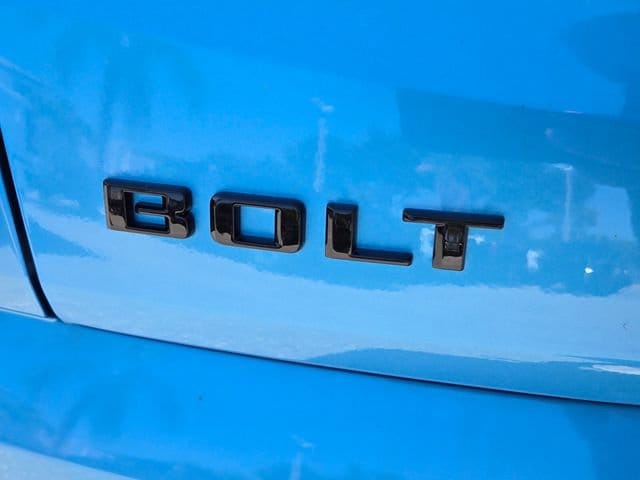 2027 Chevrolet Bolt LT - Photo 18